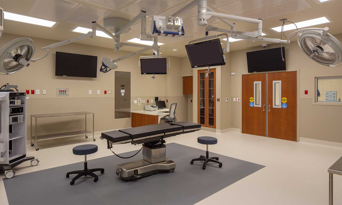 The surgery addition and renovation added two state-of-the-art operating rooms with integration systems and UV lighting for enhanced infection control.